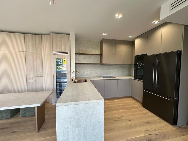 Apartament cu 4 camere, ready to move, zona Aviatorilor