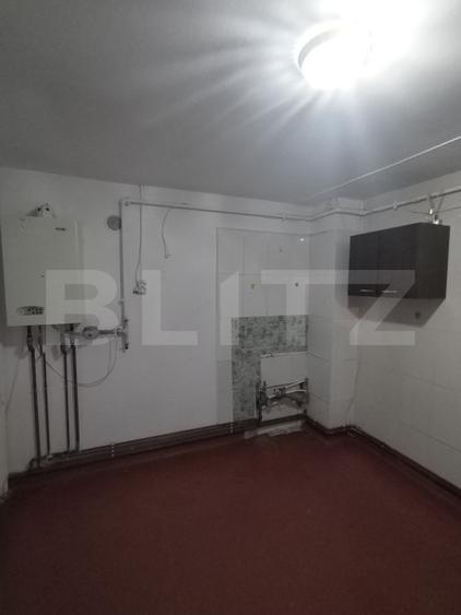Spatiu comercial 3 camere decomandat Micro 4