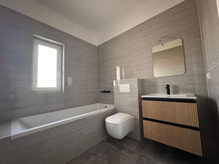 Duplex Nou - Mosnita. 4 camere. la Cheie. Asfalt. Pozitie excelenta.