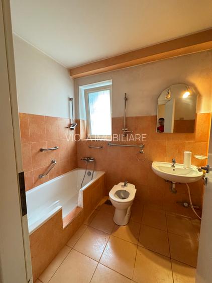 De vânzare apartament 4 camere,zona Punctele Cardinale,Pta Unirii. - 6