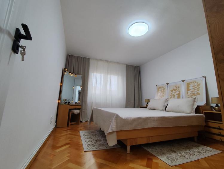 Apartament cu 2 camere decomandat de inchiriat zona Centrala