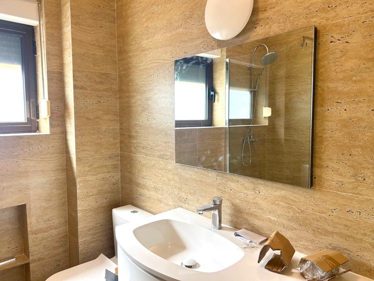 Apartament deosebit, nou renovat in imobil solid, cu arhitectura interbelică