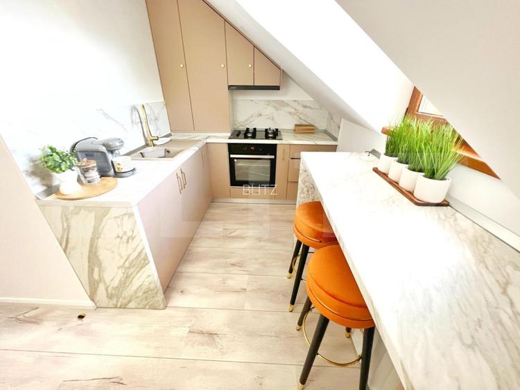 House apart , 50MP+ Balcon, curte interioara Str. Poienii - 5