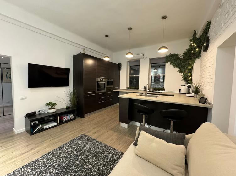 Apartament de 2 camere, 42 mp, parcare, 3 minute de metrou, Piața Lahovari