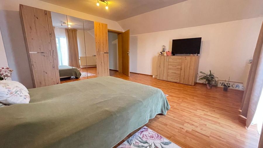 Casa individuala P+M,spatioasa in zona Mircea Cel Batran