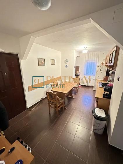 P3781 Apartament DECOMANDAT cu 4 camere, in zona Bucovinei