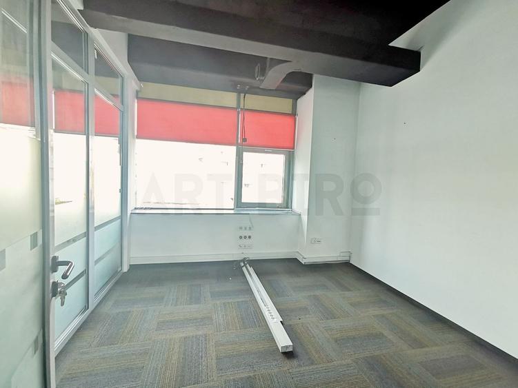 Zero comision, 194-290mp birou versatil cu terasa, Romana, 6' metrou