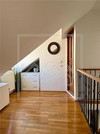 Casa situata in Zona Ultracentrala, curte proprie, 70 mp utili