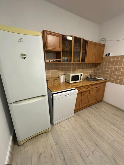 Vitan Mall - 2 Camere - Centrală Proprie - Terasă - Pivniță - Disponibil Imediat