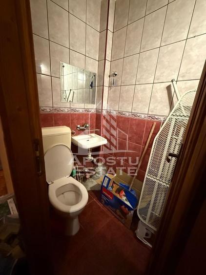 Apartament 3 camere,centrală proprie în zona Soarelui.