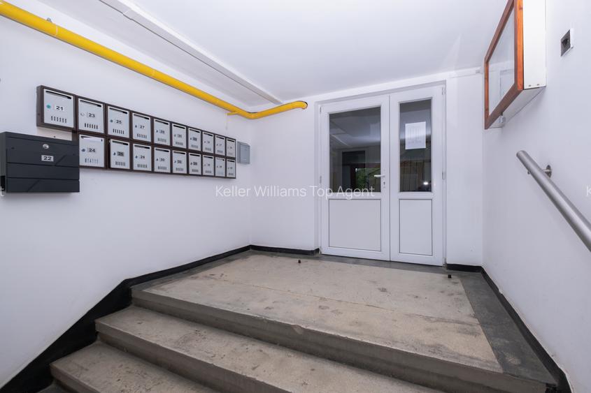 Apartament cu 3 situat pe strada Mircea cel Bătrân - 15
