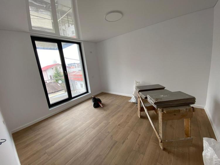 Apartament 3 camere de Vanzare Crangasi