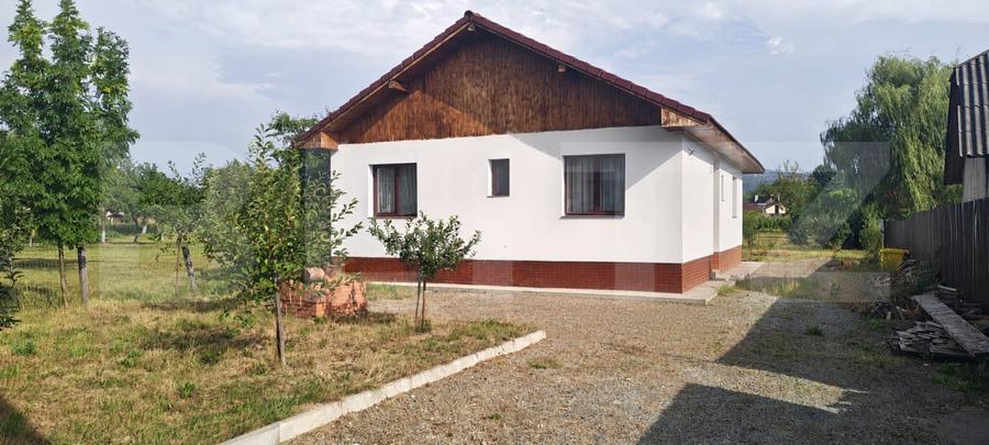 Casa individuala, 120 mp, teren, 700 mp, la doar 18 km de Bistrita