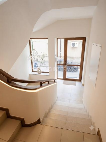 Vânzare apartament 2/3 camere 113 mp. Portul Tomis - 14