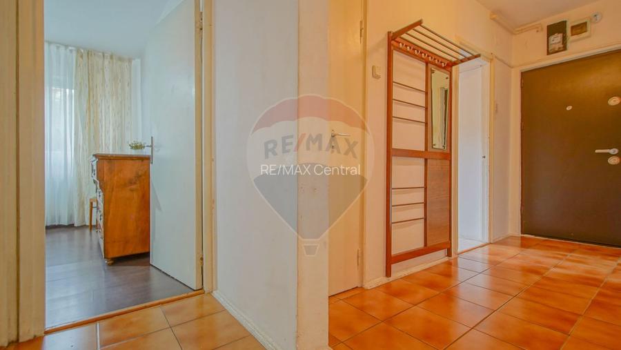 Apartament 2 cam de închiriat Zona Griviței Mobilat și utilat etaj 1 - 4
