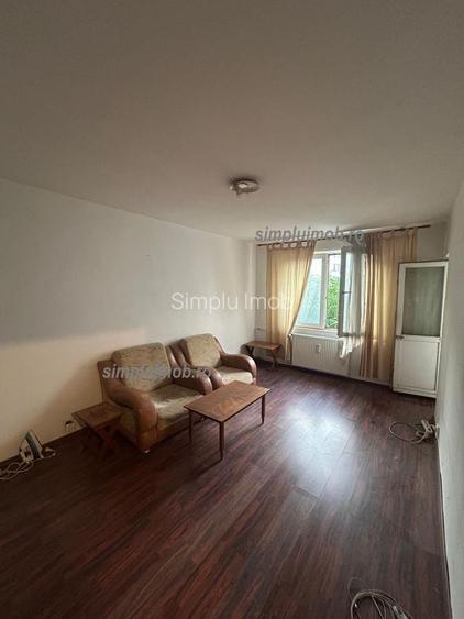 Decomandat 2 Camere Spatios Etaj Intermediar Bloc Dupa Cutremur - 3