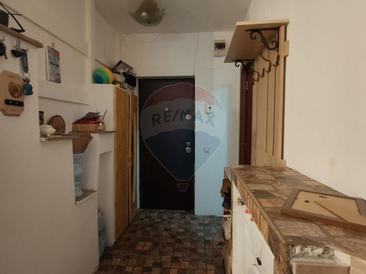 Apartament 2 camere Floresti