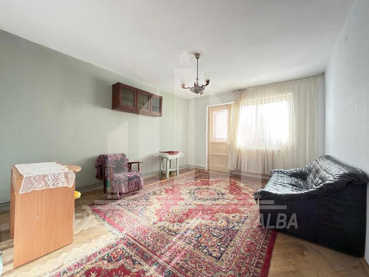 Apartament 2 camere | 49 mp | De renovat | Cetate