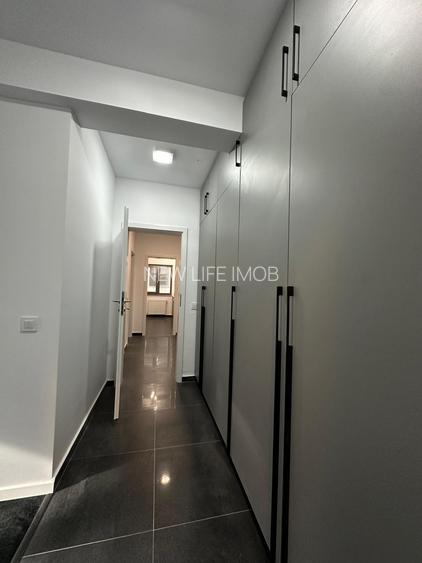Bloc nou , 3 camere decomandate , etaj 1 , parcare privata - 5