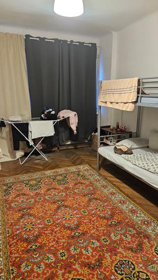 Apartament de 2 camere in Blocul Patria.Bloc programat pentru consolidare