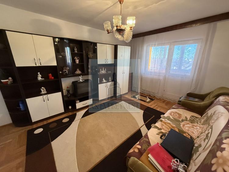 Apartament 3 camere decomandat, 2 bai - zona Gemenii/Florilor