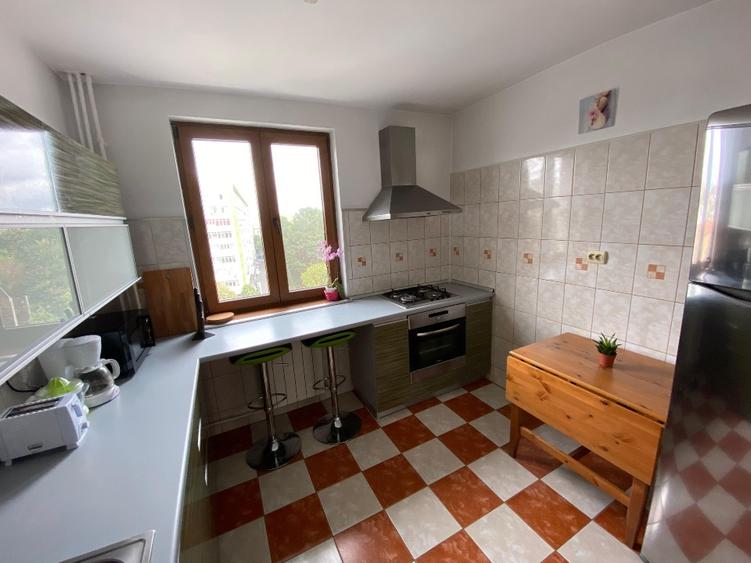 Proprietar – 3 camere, zona Budapesta, Unirii-Tineretului, complet mobilat