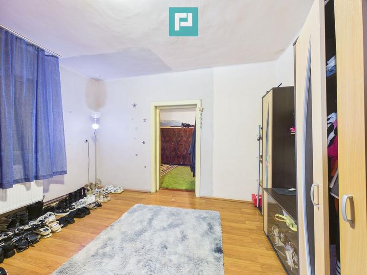 Casă cu 3 camere de vânzare în zona Bujac
