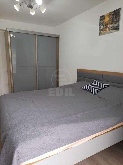Apartament de 2 camere, semidecomandat, zona Porii