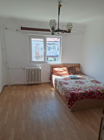 Apartament cu 4 camere, 86 mp,zona 1 Mai - Parcul Nicolae Romanesc