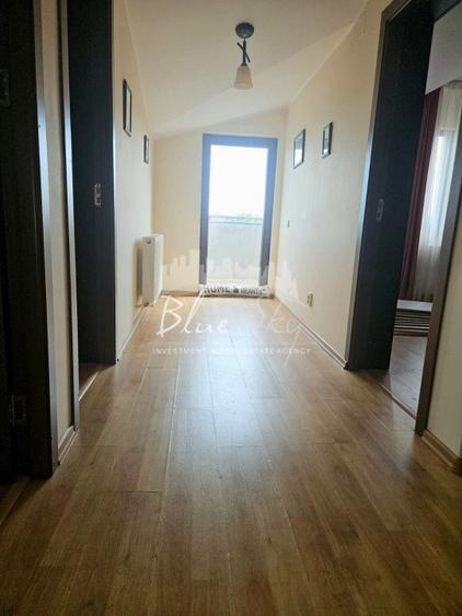 Casă tip Duplex ideală pentru două familii – confort, intimitate și funcționalit