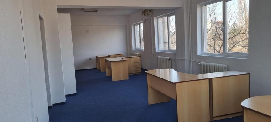 Spatii birouri renovate zona Regie-Grozavesti-Petrache Poenaru