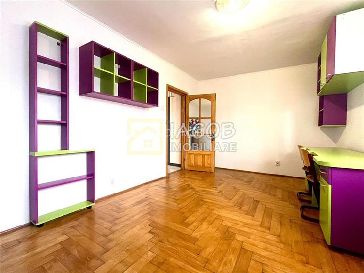 2 camere decomandate zona Stefan cel Mare Bacau - 5