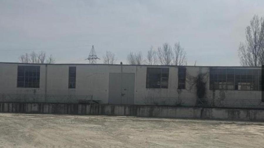 Hala industriala 1750 mp + Teren 4000 mp ~ Campina