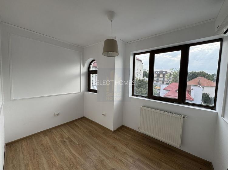 Vila renovata cu 8 camere si curte proprie de inchiriat *Aviatorilor* - 45