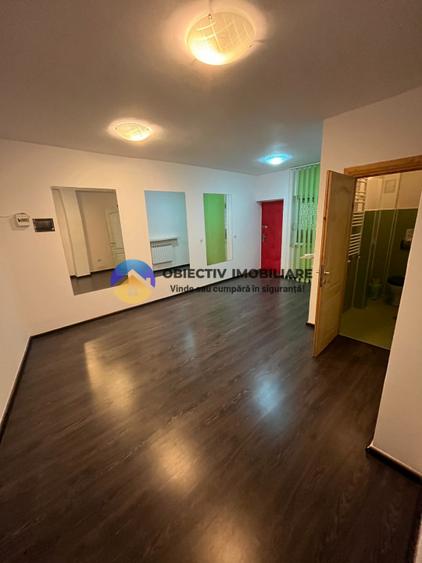 Casa + spatiu comercial la pret de apartament , Precista - Piatra Neamt
