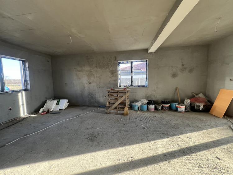 Sag - Casa individuala cu 3 dormitoare si teren de 600 mp