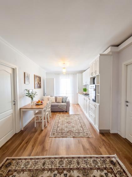 Apartament modern cu 3 camere și balcon pe Str. Florilor, Florești