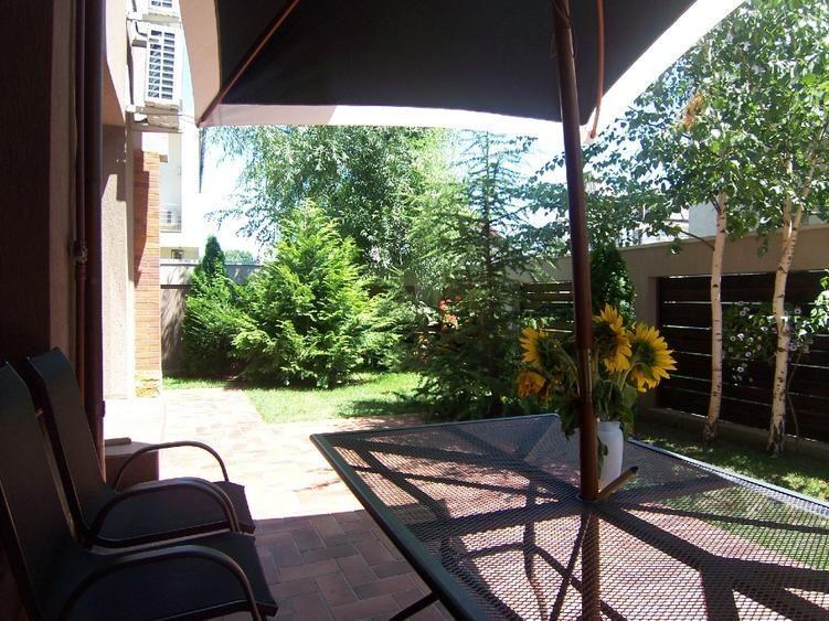 Vila lux Baneasa-Lac, langa Petrom City, zona exclusivista pe malul lacului