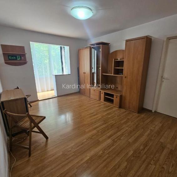 Inchiriere apartament 2 camere ,etajul 1 , zona Garii - 10