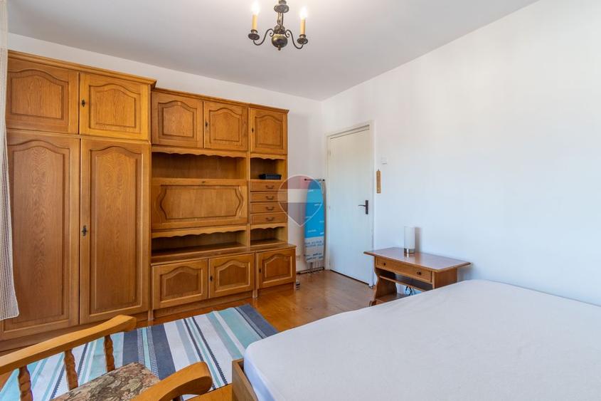 Apartament cu 2 camere decomandat de inchiriat Str.Bucuresti, 60mp