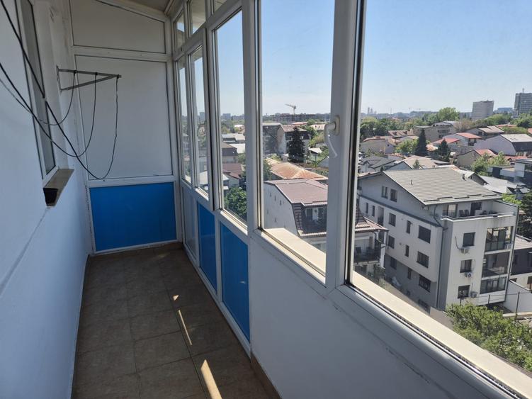 METROU 1 MAI apartament 2 camere FARA RISC SEISMIC - se accepta credit