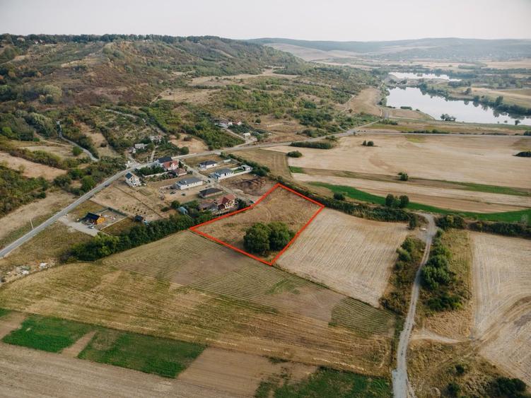 Teren intravilan 5755mp Fughiu, Zona Podgoria