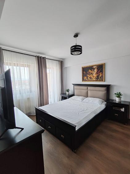 Apartament 2 camere 50 mp, terasă 50 mp, vedere panoramică, zona Ultracentral