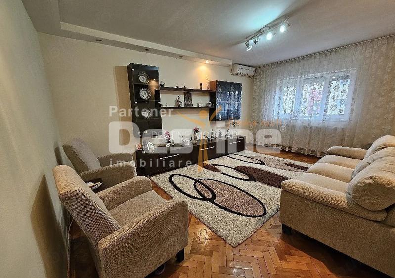 vand apartament zona Soarelui - 3