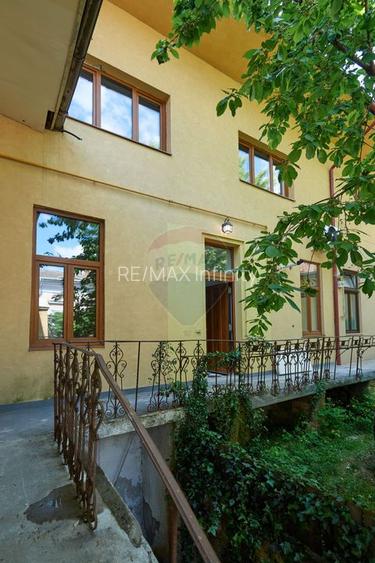 Apartament 4 cam, pe 2 niveluri si curte comuna pe Vasile Alecsandri - 20