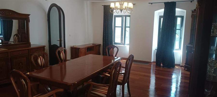 Apartament 2 camere pivnita zona Ultracentrala