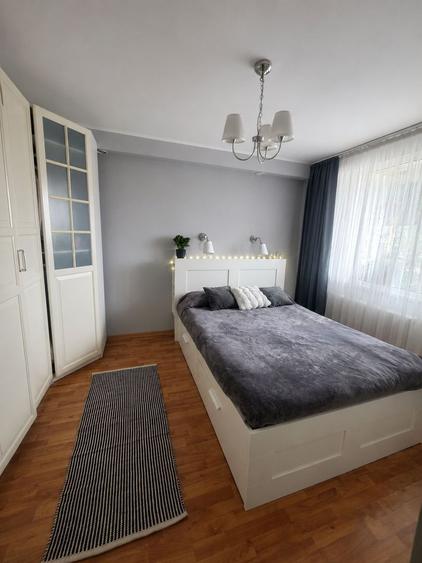 Apartament 3 camere decomandat, modern, Titan, etaj 4 din 4, balcon