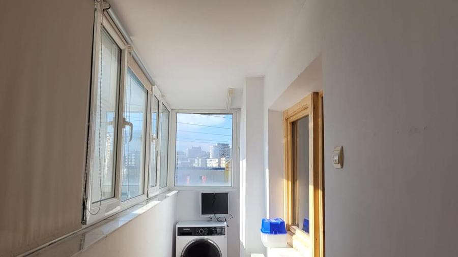 De vânzare apartament 4 camere, vizavi de Selgros, lângă piața CUG.