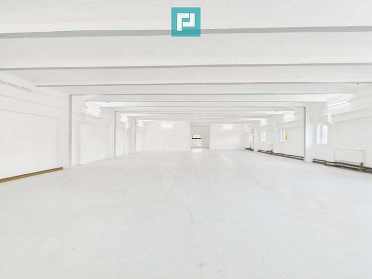 Spațiu comercial pe 2 niveluri