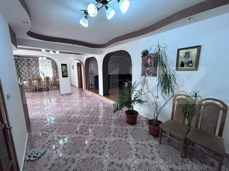 Duplex de vanzare, 609 mp, teren 23.218 mp, zona Bumbesti